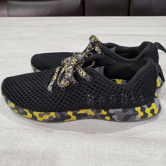 Black Radial Mesh Runner - Picture 1 of 4